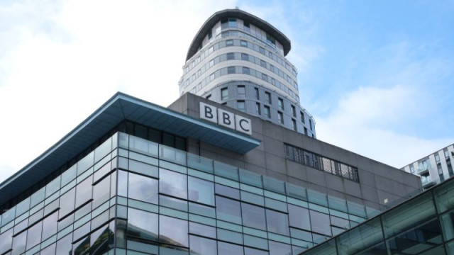 Президентът на Би Би Си се извини за "грешка в преценката" за документалния филм за Тръмп